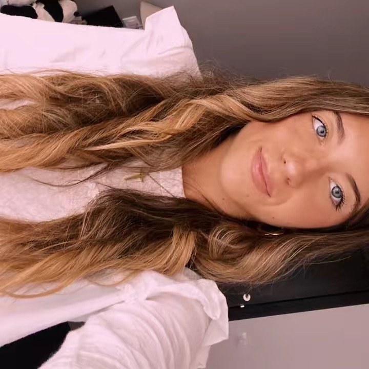 𝐄𝐬𝐭𝐞𝐥💙