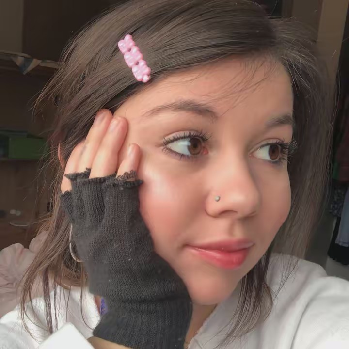 Emma🕸️🎀🌈🎲🎈