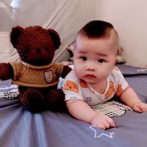 Mẹ bỉm xây kênh