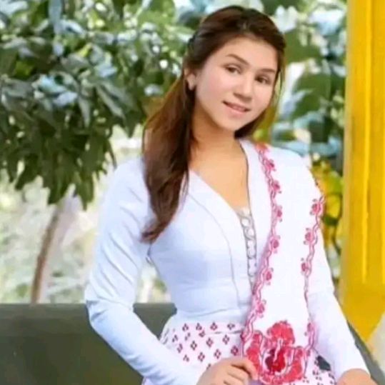 Tat ma tawn🇲🇲🌻🎍🌻🇲🇲🌻💚?