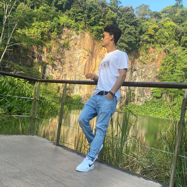 🇧🇩 HOSSEN EMRAN 🇸🇬