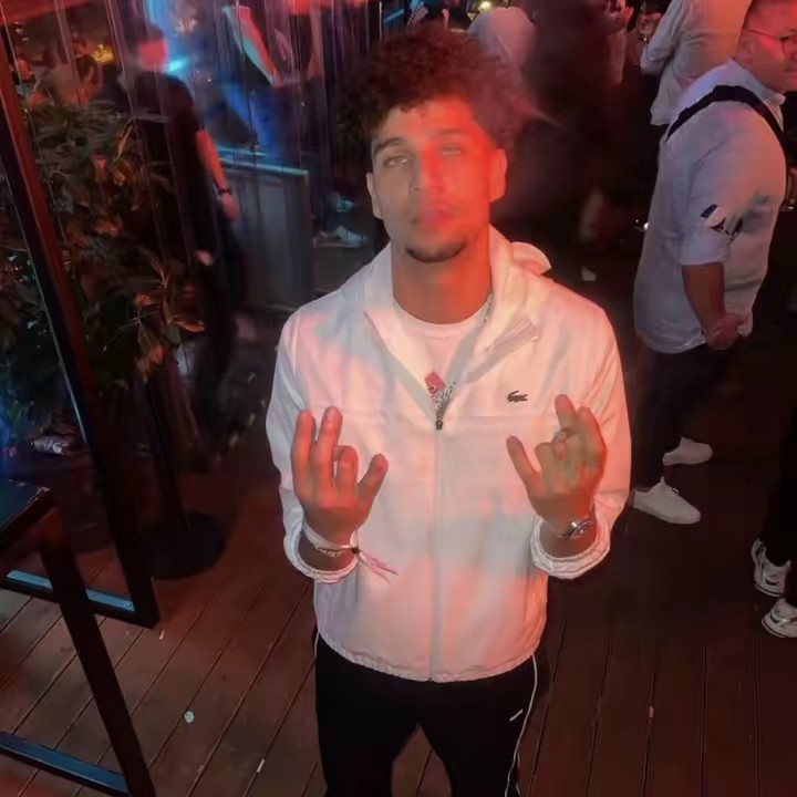 Julius 7 magchickenwings123