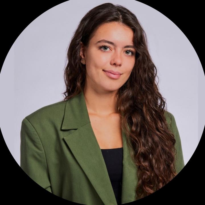 Jay | Rechtenstudent👩🏻‍⚖️