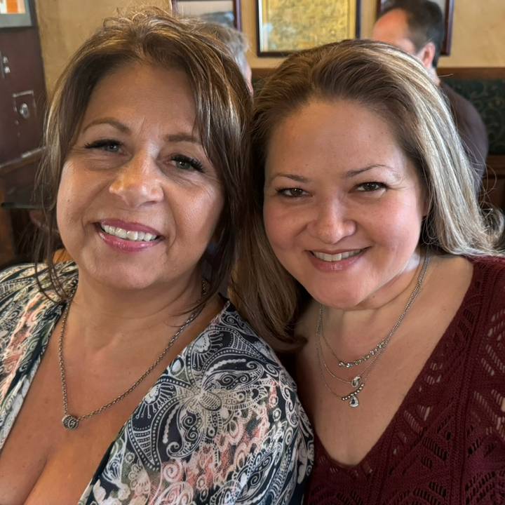 Jolene-💎FIZZIN W/ J&J💎