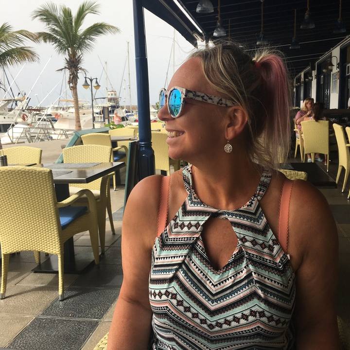 Starlit Books and Brews