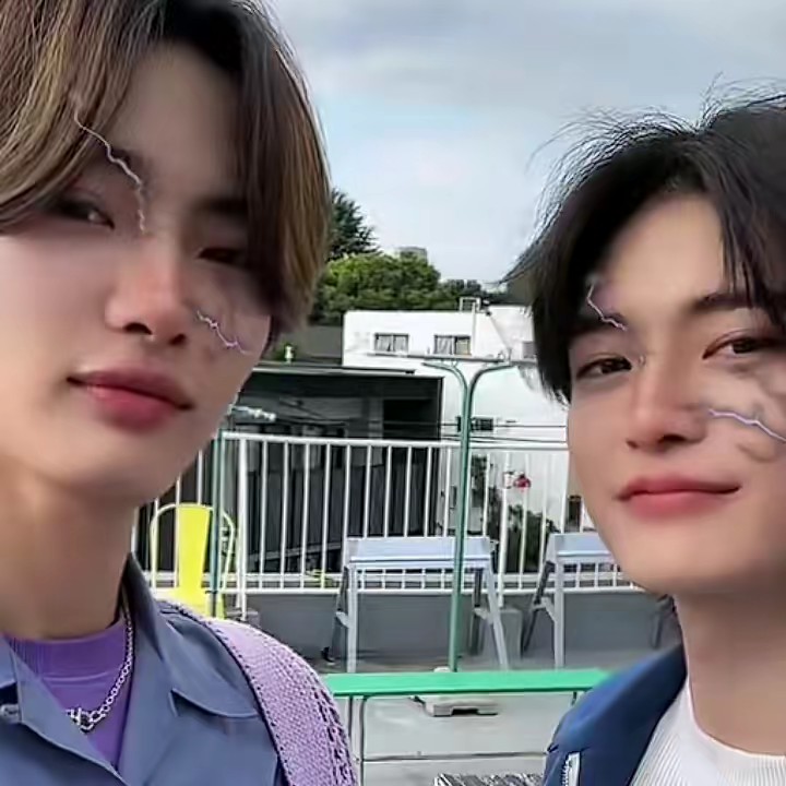 8LOOMY『🐳💍』