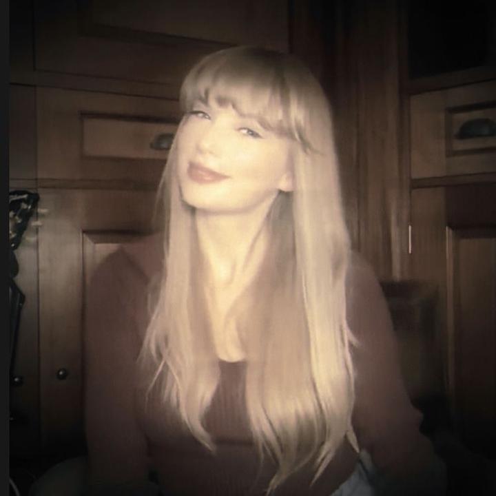 Has friends ❌ me ✅