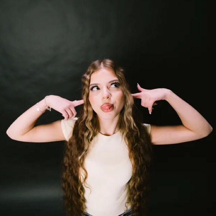 𝓮𝓶𝓲𝓵𝔂 ❣︎