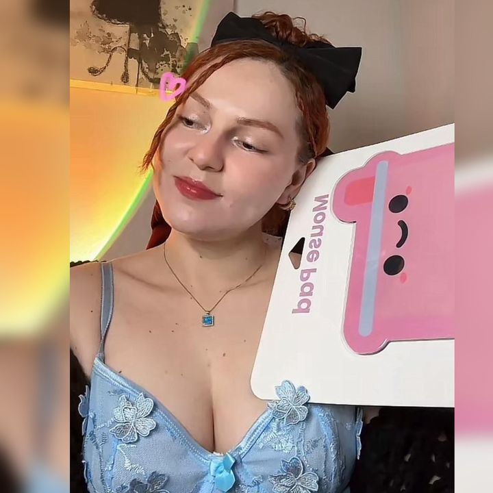 Kelly👩🏻‍🦰⚡️👑🇸🇻🇭🇳