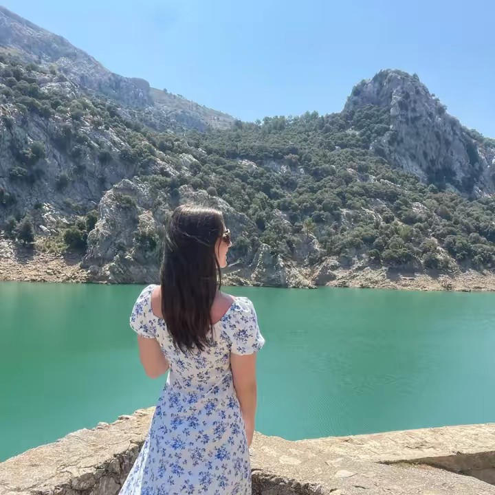 Beth | Travel & Lifestyle ✈️✨