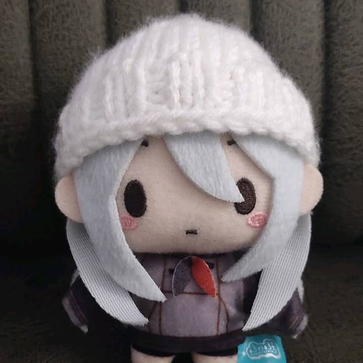 *✧･ﾟ: 𝐋𝐢𝐚 *✧･ﾟ: