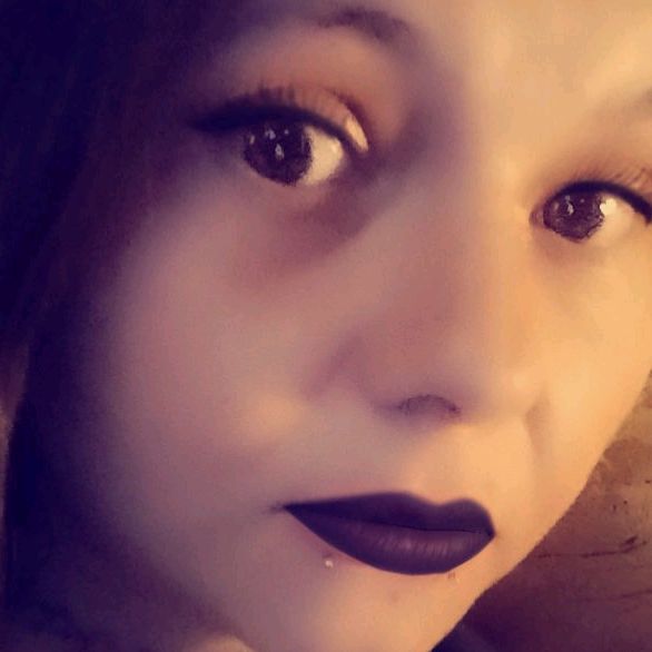 Courtney Collins871😄