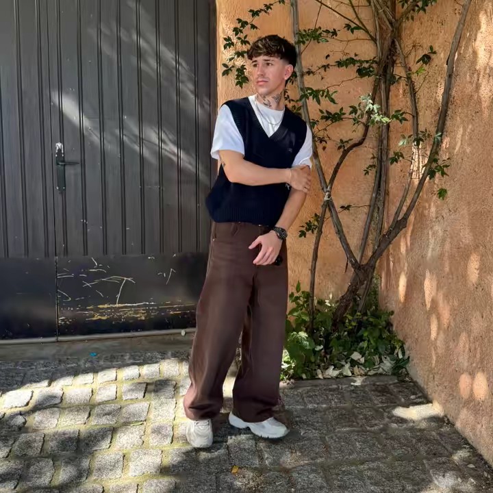 𝒰𝐿𝐼𝒮𝐸𝒮