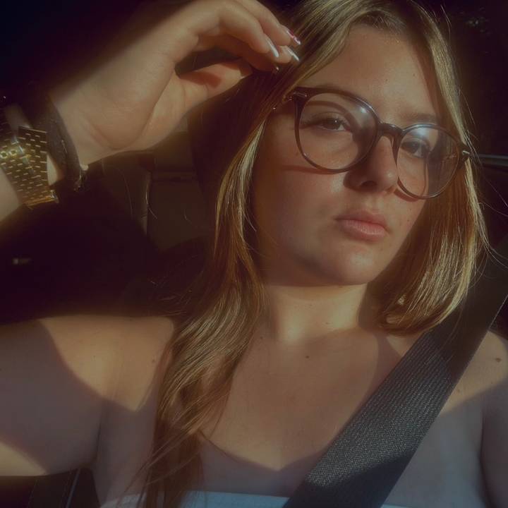 𝐝𝐚𝐧𝐢𝐞𝐥𝐚