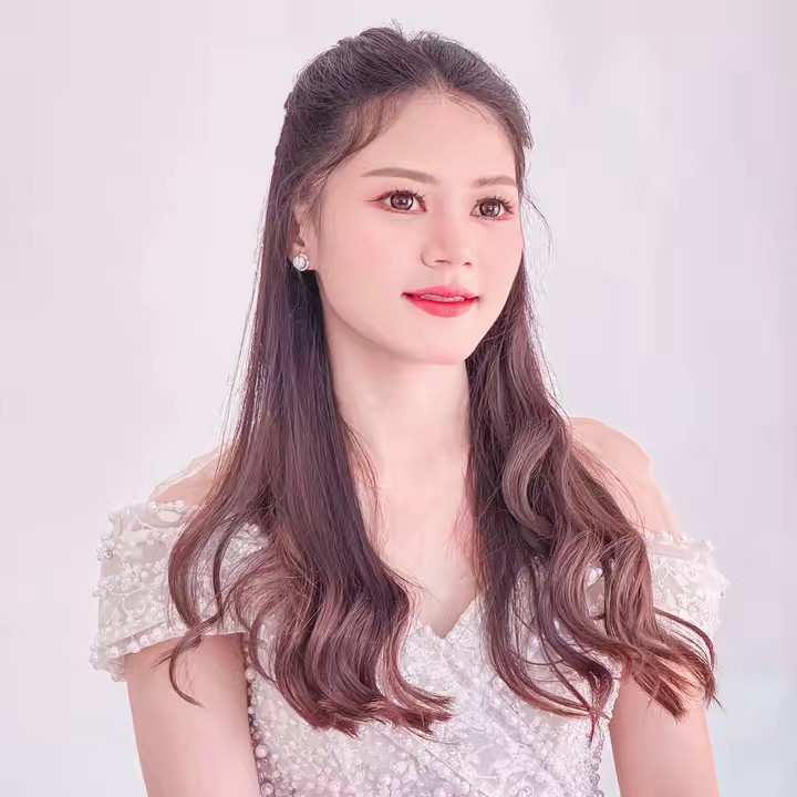 Noung Fah(ၼွင်ႉၾႃႉ)✨🩵