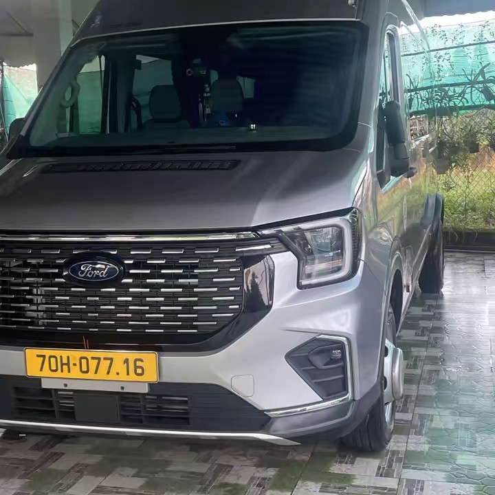 𝕋𝕒̂́𝕟 𝕍𝕚𝕟𝕙 𝔻𝕍𝔻𝕃