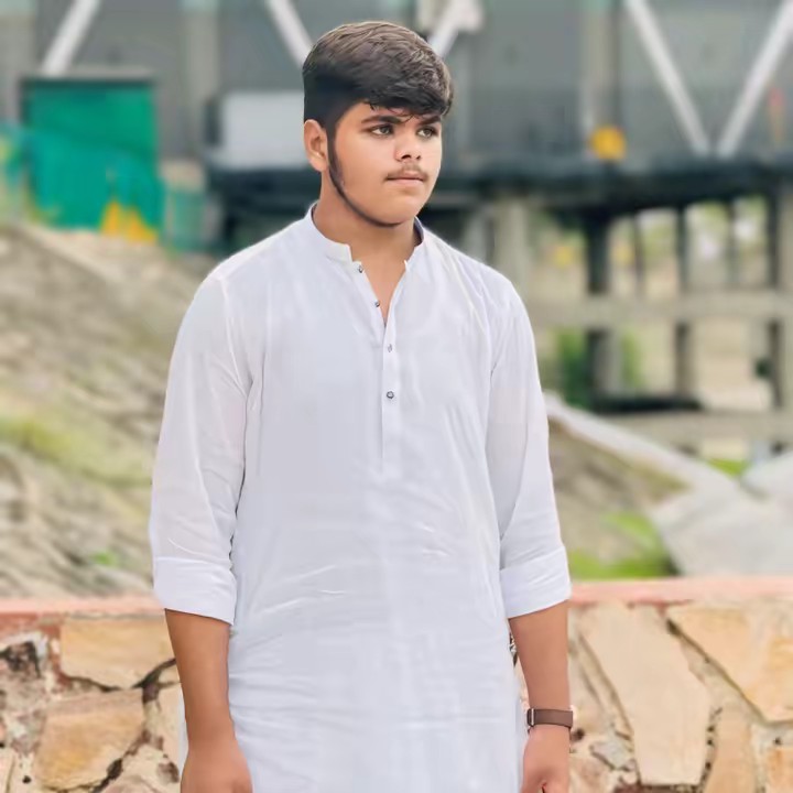 🗣️.S H A H M E E R