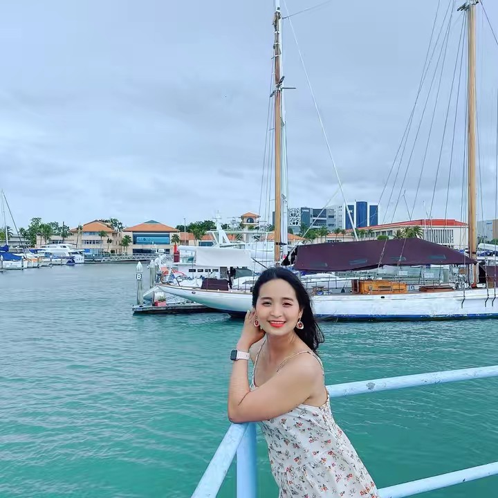 Đậu Hoàng Oanh (Anna)