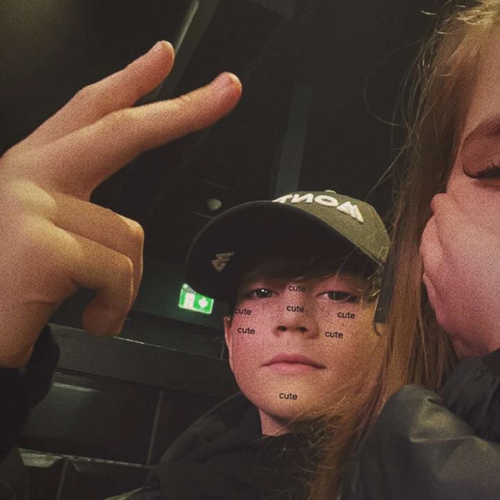 𝓉ℯ𝒶𝑔𝒶𝓃 𝓍𝓍