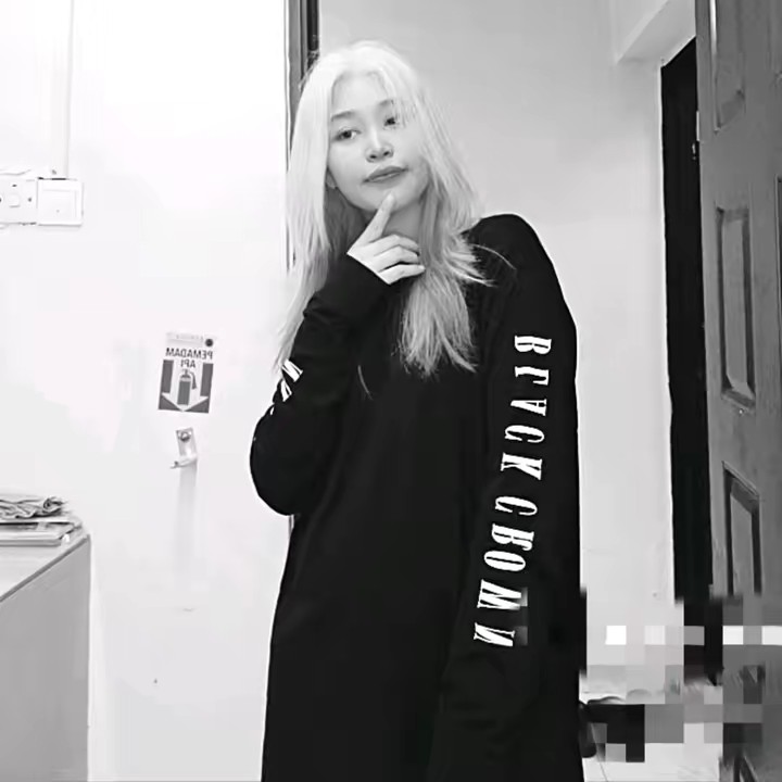 🌹Hnin🌻💦💦💫