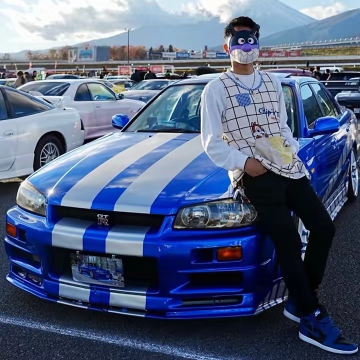 仮面保育士 裏面