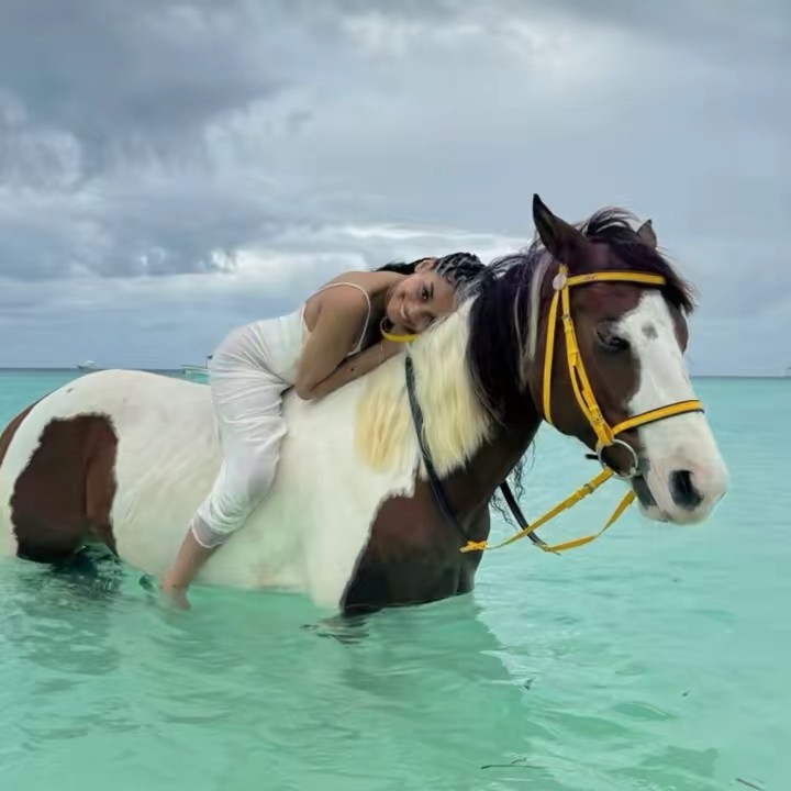 𝒜𝒴𝒜𝒩𝒪𝒱𝒜ℋ🌟