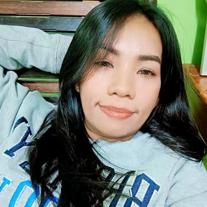 แป้ง แฟชั่นเสื้อผ้ามือสอง