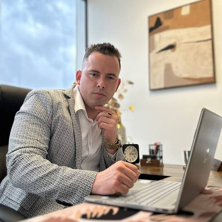 ProteccionMedica_Hispana