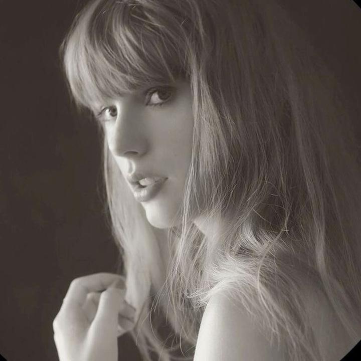 Vinyls and cds ❤️💋