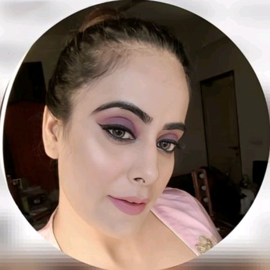 Simran Johar | Makeup Artist