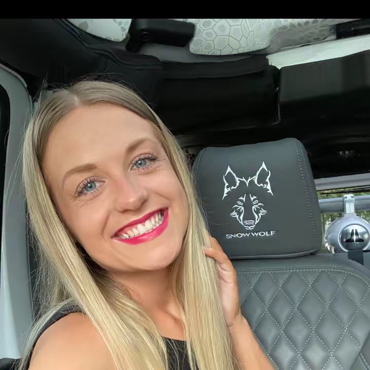Miss_Snowwolf_jku