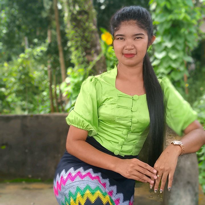 moH tHazIn aUnG