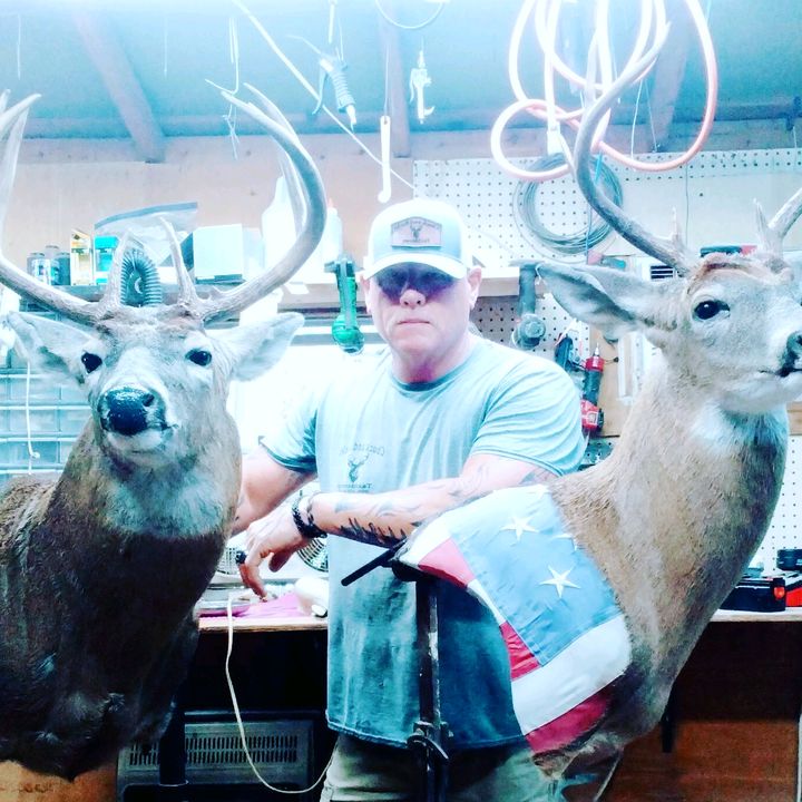 chuck and bucks taxidermy