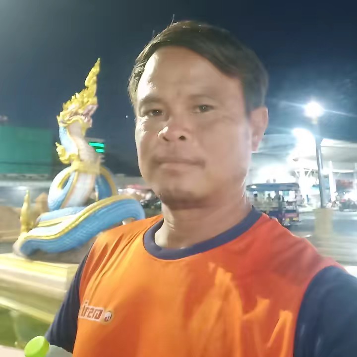 หนุ่ม นาข้าว