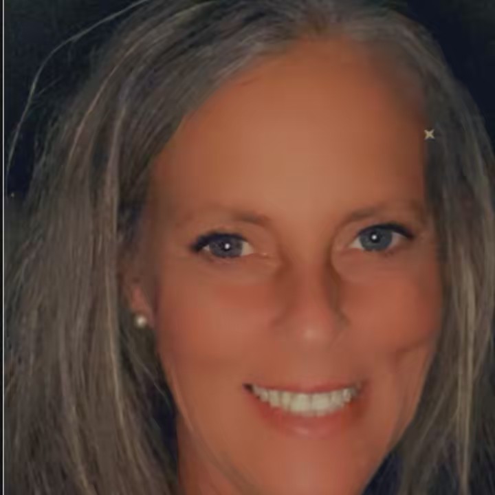 ✨Christi🥃✨❌