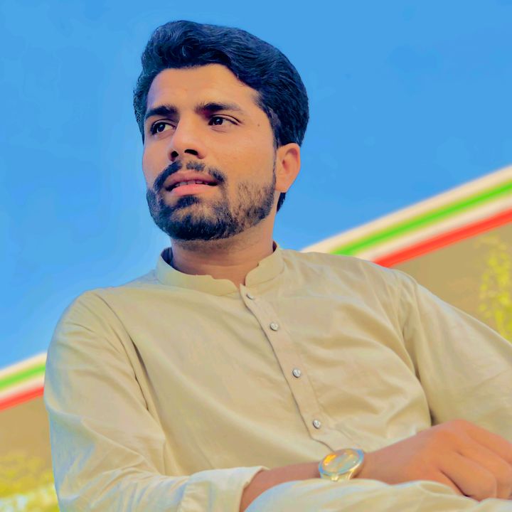 عامر بلوچ💫