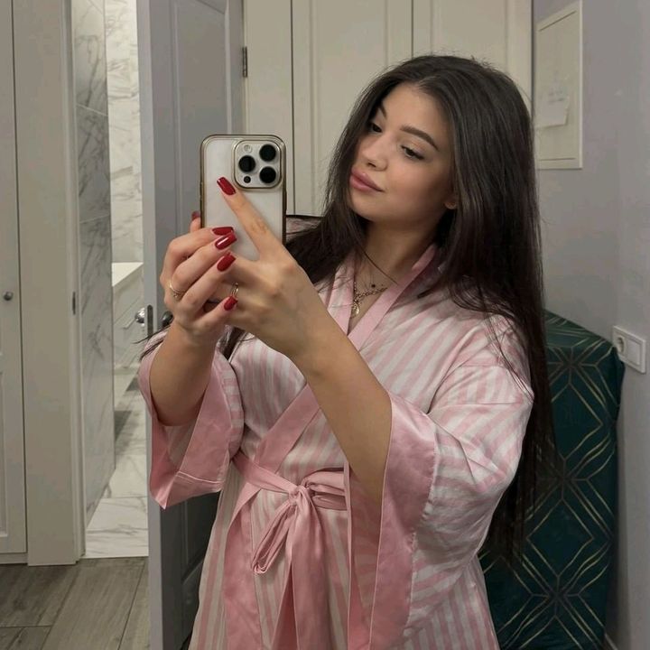 🫦𝑐𝑙𝑎𝑟𝑎