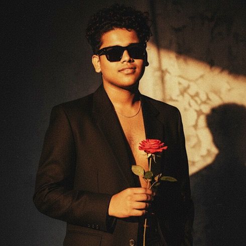 ꧁༺ʊռʟʊƈӄʏ ɮօʏ༻꧂