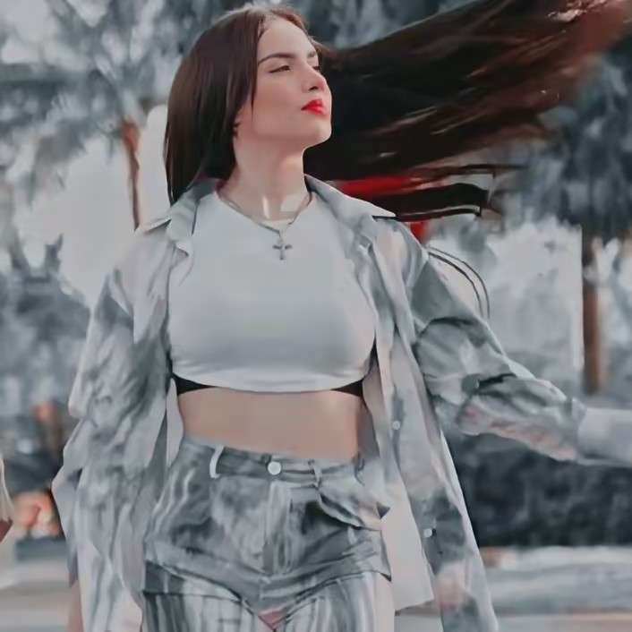 Edits Jukilop...🎀💎🐒