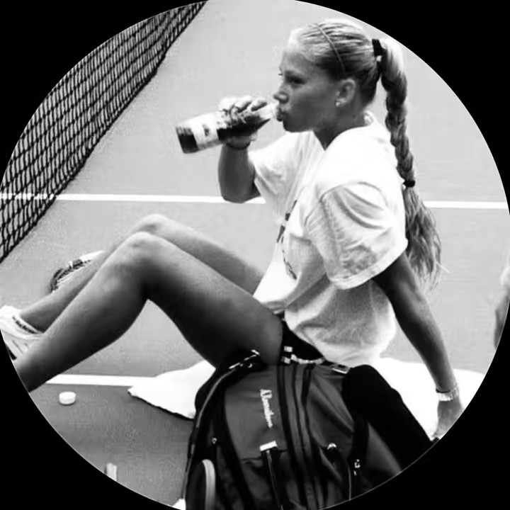 мιηα .𖥔 ݁ ˖