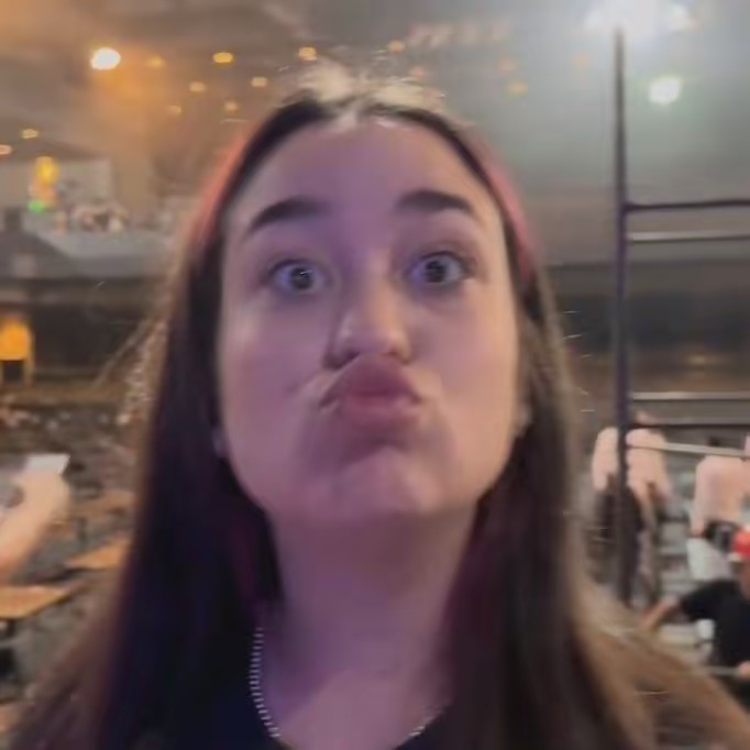 ❀⋆.ೃ࿔*:MARIA_AMA_OS_ROSA°❀⋆.ೃ࿔