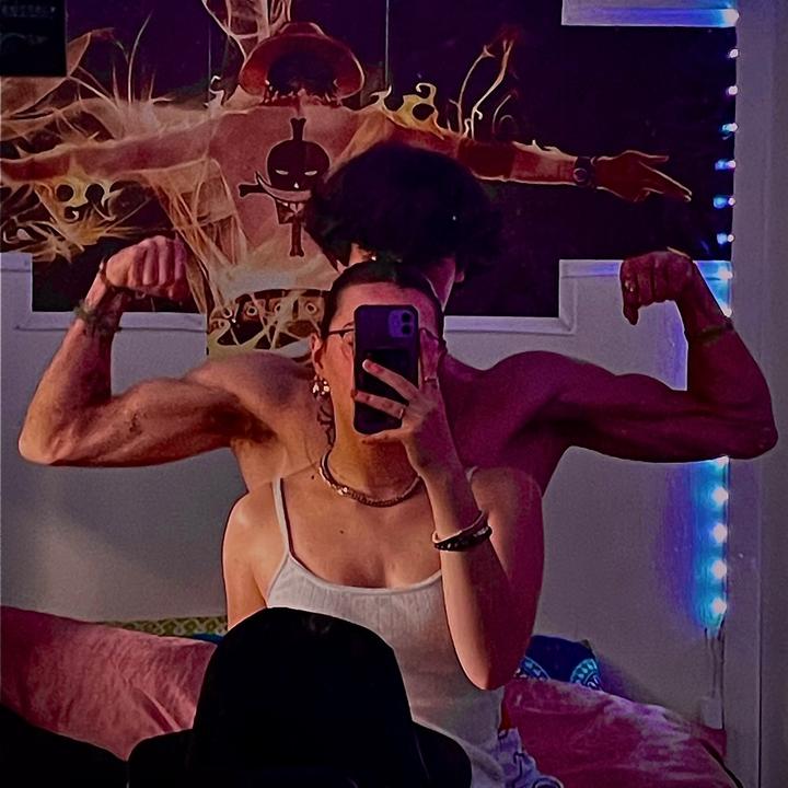 Phoenix Wierzba 𒉭