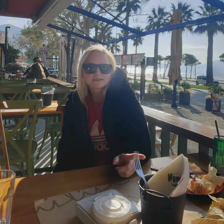 FEVRONIA  GHERMAN 😘