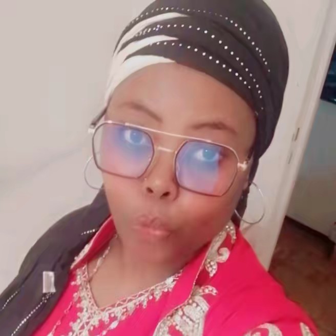 🇰🇲🇰🇲moina HAICHA🇸🇳🇲🇫