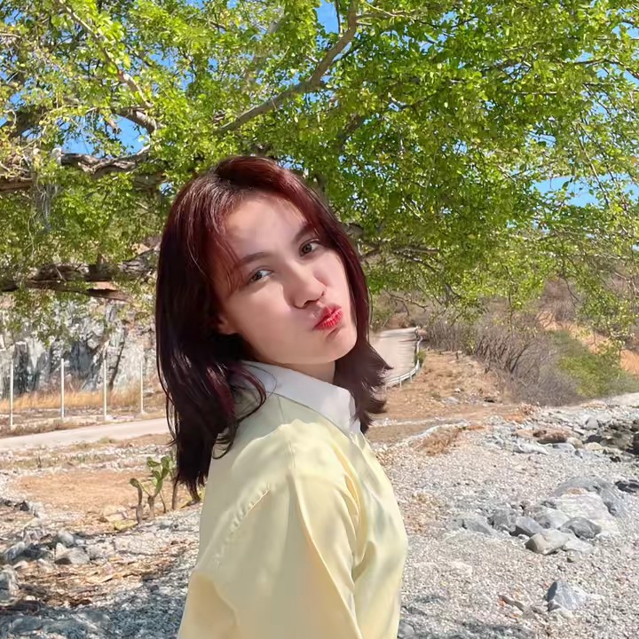 พลอยพลอยชาวเกาะ