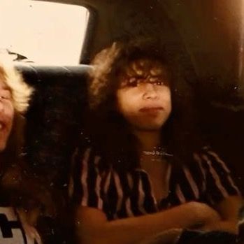 ⋆⭒˚｡⋆ 🎱 Robyn 🦇⋆⭒˚｡⋆