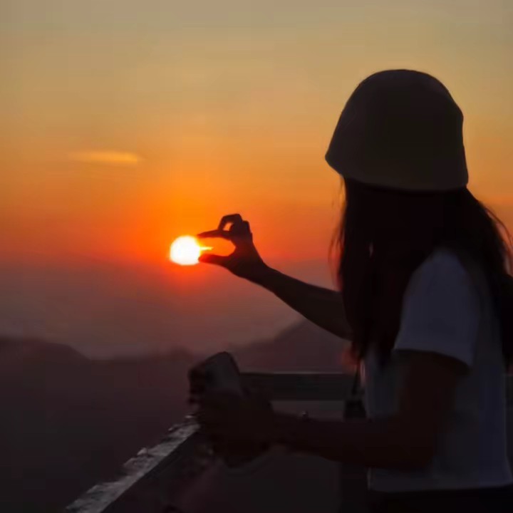 ถ่ายรูปกินเที่ยวไปเรื่อยย📷