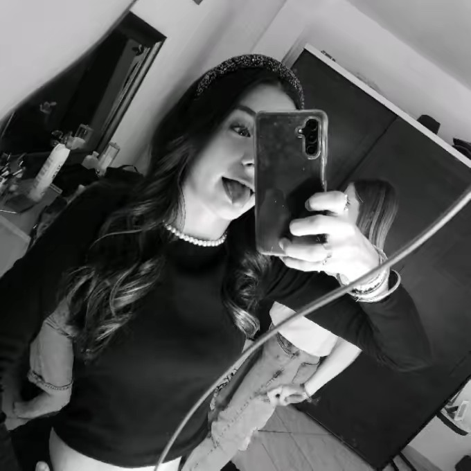 𝐉 𝐄 𝐀 𝐍 𝐍 𝐄 🍒