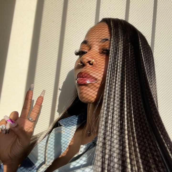 ʀᴇᴀʟʟʏ ʜᴇʀ 🫦.