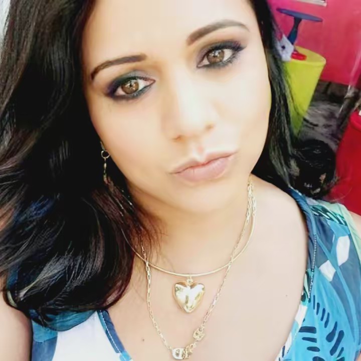 Nika Queres ❤🤜🤛❤